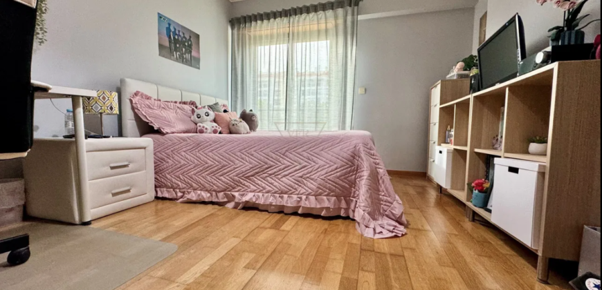 OPORTUNIDADE! APARTAMENTO T3 | ESTACIONAMENTO BOX C/ 75M2 | ARRECADAÇÃO