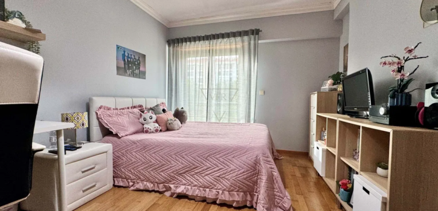 OPORTUNIDADE! APARTAMENTO T3 | ESTACIONAMENTO BOX C/ 75M2 | ARRECADAÇÃO