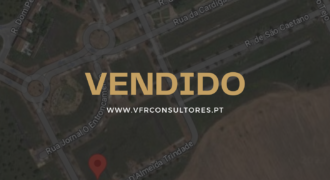 Terreno para construção de edifício habitacional na Quinta da Capela