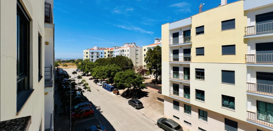 OPORTUNIDADE, T3 MONTIJO C/ ESTACIONAMENTO