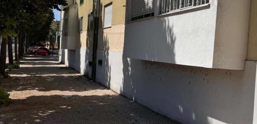 Apartamento T1 no coração de Benfica – São Domingos de Benfica, Bairro das Furnas