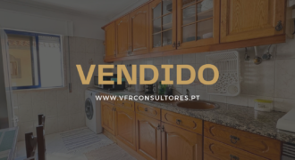 Apartamento T2 – Vale Mourão Cacém