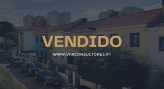 Bairro de Santa Cruz / Benfica  – Moradia T3