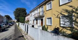 Bairro de Santa Cruz / Benfica  – Moradia T3