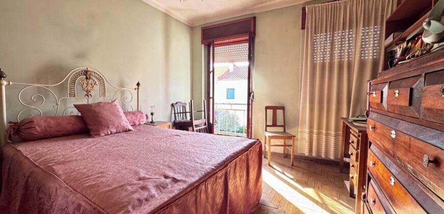 Bairro de Santa Cruz / Benfica  – Moradia T3