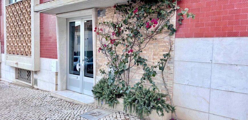 Apartamento T1 à Venda na Parede – Localização Exclusiva!