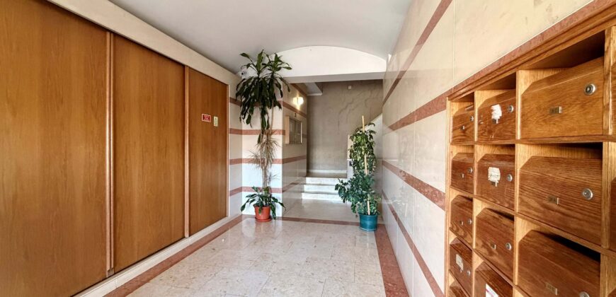 Oportunidade ÚNICA no Cacém! T3 (4 Assoalhadas) com arrecadação e possibilidade de Garagem Box