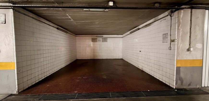 Oportunidade ÚNICA no Cacém! T3 (4 Assoalhadas) com arrecadação e possibilidade de Garagem Box