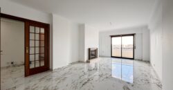 Oportunidade ÚNICA no Cacém! T3 (4 Assoalhadas) com arrecadação e possibilidade de Garagem Box