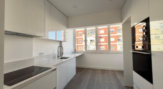 Apartamento T1 à venda na Parede, Cascais – Localização Exclusiva!