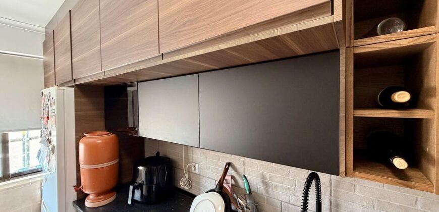 Excelente Apartamento T2 com 95 m², Arrecadação de 30 m², junto à Estação das Mercês