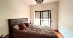 Excelente Apartamento T2 com 95 m², Arrecadação de 30 m², junto à Estação das Mercês
