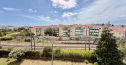 Excelente Apartamento T2 com 95 m², Arrecadação de 30 m², junto à Estação das Mercês