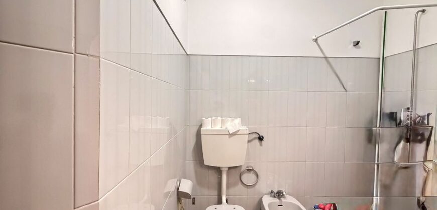Excelente Apartamento T2 com 95 m², Arrecadação de 30 m², junto à Estação das Mercês