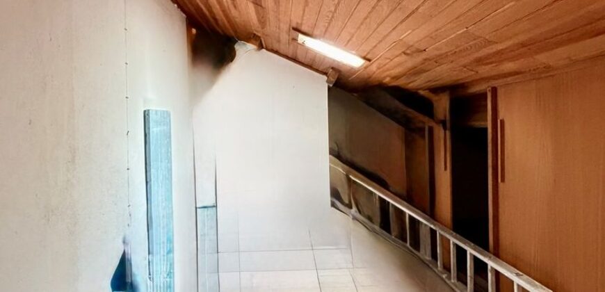 Excelente Apartamento T2 com 95 m², Arrecadação de 30 m², junto à Estação das Mercês