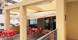 Loja situada na Quinta do Conventinho, em Loures, atualmente explorada como café/snack-bar e com possibilidade de aquisição com ou sem inquilino