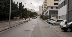 Loja situada na Quinta do Conventinho, em Loures, atualmente explorada como café/snack-bar e com possibilidade de aquisição com ou sem inquilino
