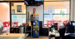 Loja situada na Quinta do Conventinho, em Loures, atualmente explorada como café/snack-bar e com possibilidade de aquisição com ou sem inquilino