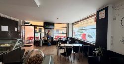 Loja situada na Quinta do Conventinho, em Loures, atualmente explorada como café/snack-bar e com possibilidade de aquisição com ou sem inquilino